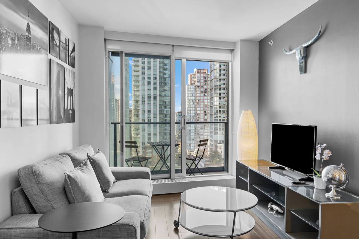 Condo primary bedroom